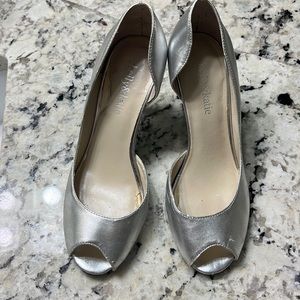 Peep toe heels